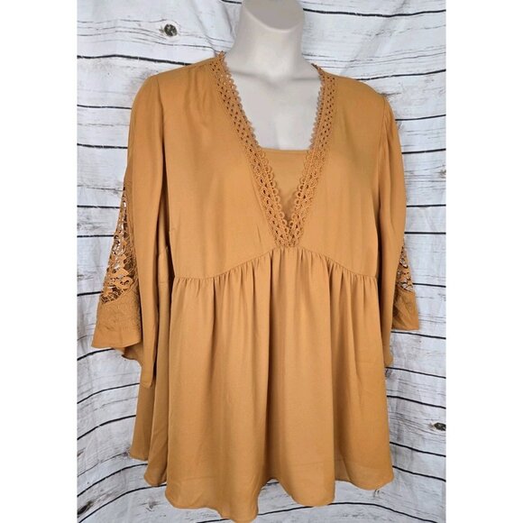 SOLD>>>>>Top - Picture 1 of 7